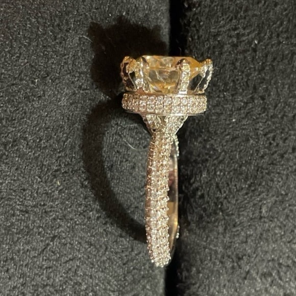 Oh My Gorgeous 6.34 CT Certified Round Brilliant Cut Moissanite Diamond Ring - Picture 4 of 11